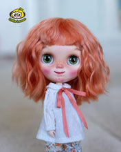Load image into Gallery viewer, Custom Blythe doll "Tina"