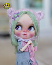 Load image into Gallery viewer, Custom Blythe doll "Aurora"