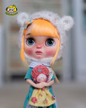 Load image into Gallery viewer, DOLLS WITH SOUL COLLECTION - Custom Blythe doll "Dori"