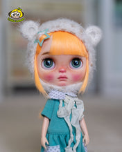 Load image into Gallery viewer, DOLLS WITH SOUL COLLECTION - Custom Blythe doll "Dori"