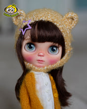 Load image into Gallery viewer, Custom Blythe doll "Aurora" - Free shipping!
