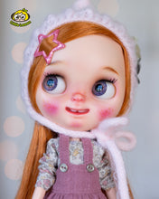 Load image into Gallery viewer, Custom Blythe doll &quot;Peach&quot;
