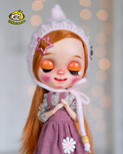 Load image into Gallery viewer, Custom Blythe doll &quot;Peach&quot;
