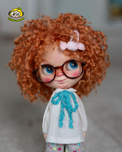 Load image into Gallery viewer, Custom Blythe doll &quot;Mandarina&quot;
