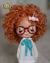 Load image into Gallery viewer, Custom Blythe doll &quot;Mandarina&quot;
