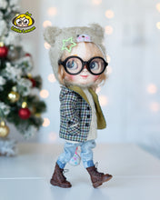 Load image into Gallery viewer, Short hooded coat for Blythe doll - FREE SHIPPING!
