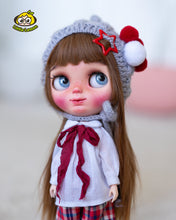 Load image into Gallery viewer, Custom Blythe doll &quot;Peach&quot;
