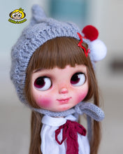 Load image into Gallery viewer, Custom Blythe doll &quot;Peach&quot;
