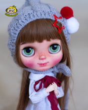 Load image into Gallery viewer, Custom Blythe doll &quot;Peach&quot;
