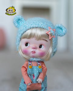 QBaby Kitty doll "Banana"