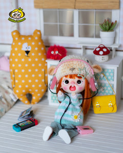 Wuyaya doll "Macarena"