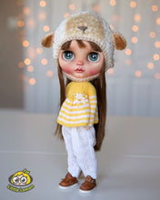 Load image into Gallery viewer, Custom Blythe doll &quot;Yoyo&quot;
